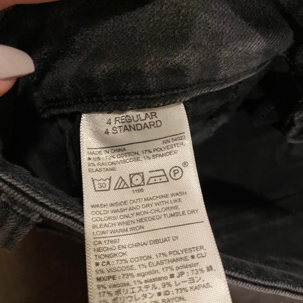 Jeans - Picture 4 of 4
